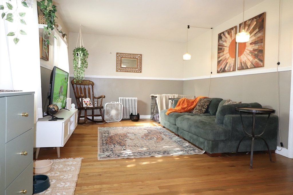 19 Vincent Street Middletown, RI 02842 - Photo 24 of 34 Gallery Image 24