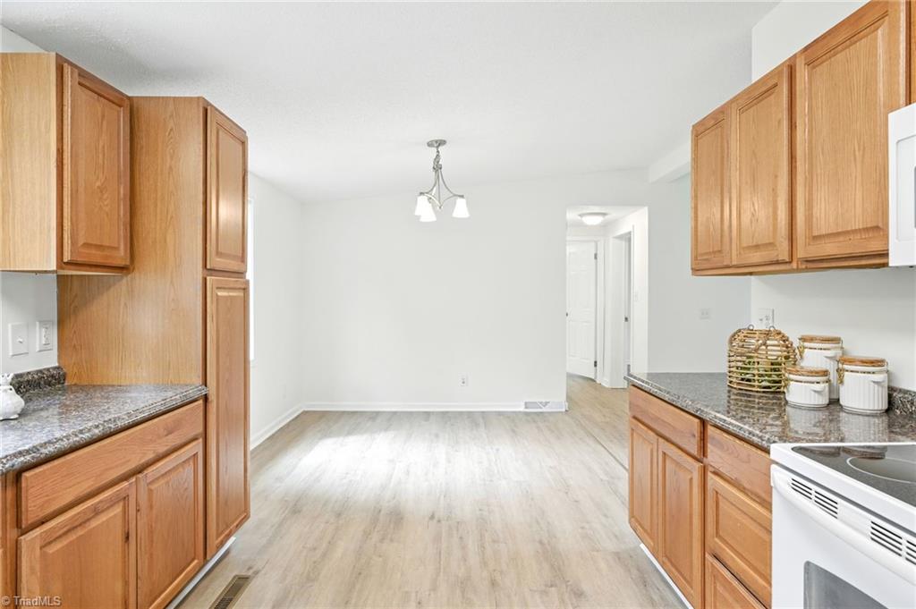 232 Walt Wilson Road Mocksville, NC 27028 - Photo 10 of 26 Gallery Image 10
