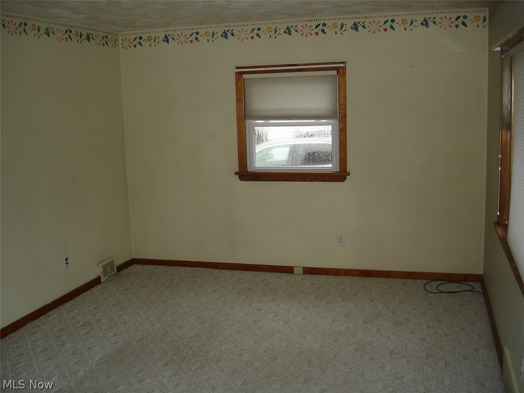 3131 South Meridian Road Youngstown, OH 44511 - Photo 6 of 14 Gallery Image 6