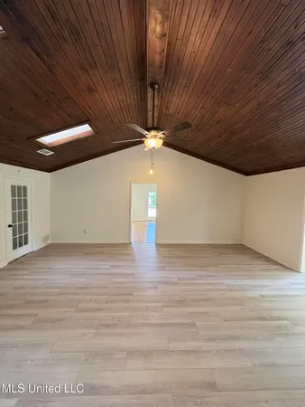 $289,900 | 12083 Highway 4, Senatobia, MS 38668