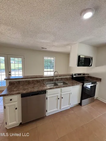 $289,900 | 12083 Highway 4, Senatobia, MS 38668