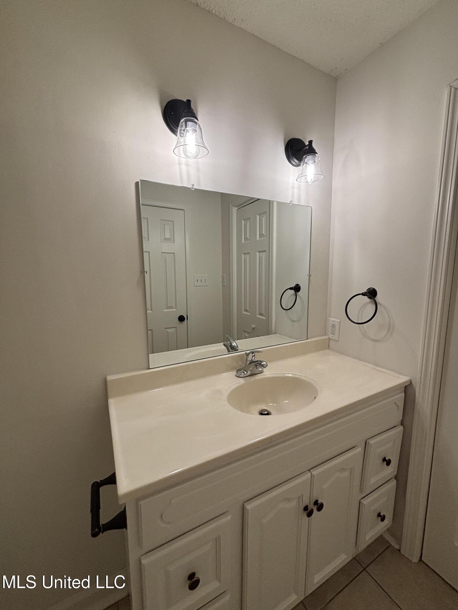 12083 Highway 4 Senatobia, MS 38668 - Photo 21 of 31 Photo Oct 02 2025, 12 10 45 PM