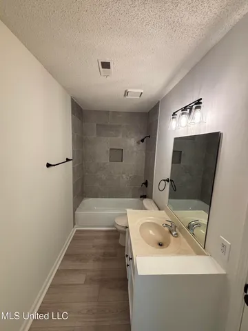 $289,900 | 12083 Highway 4, Senatobia, MS 38668