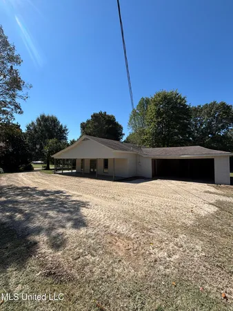 $289,900 | 12083 Highway 4, Senatobia, MS 38668