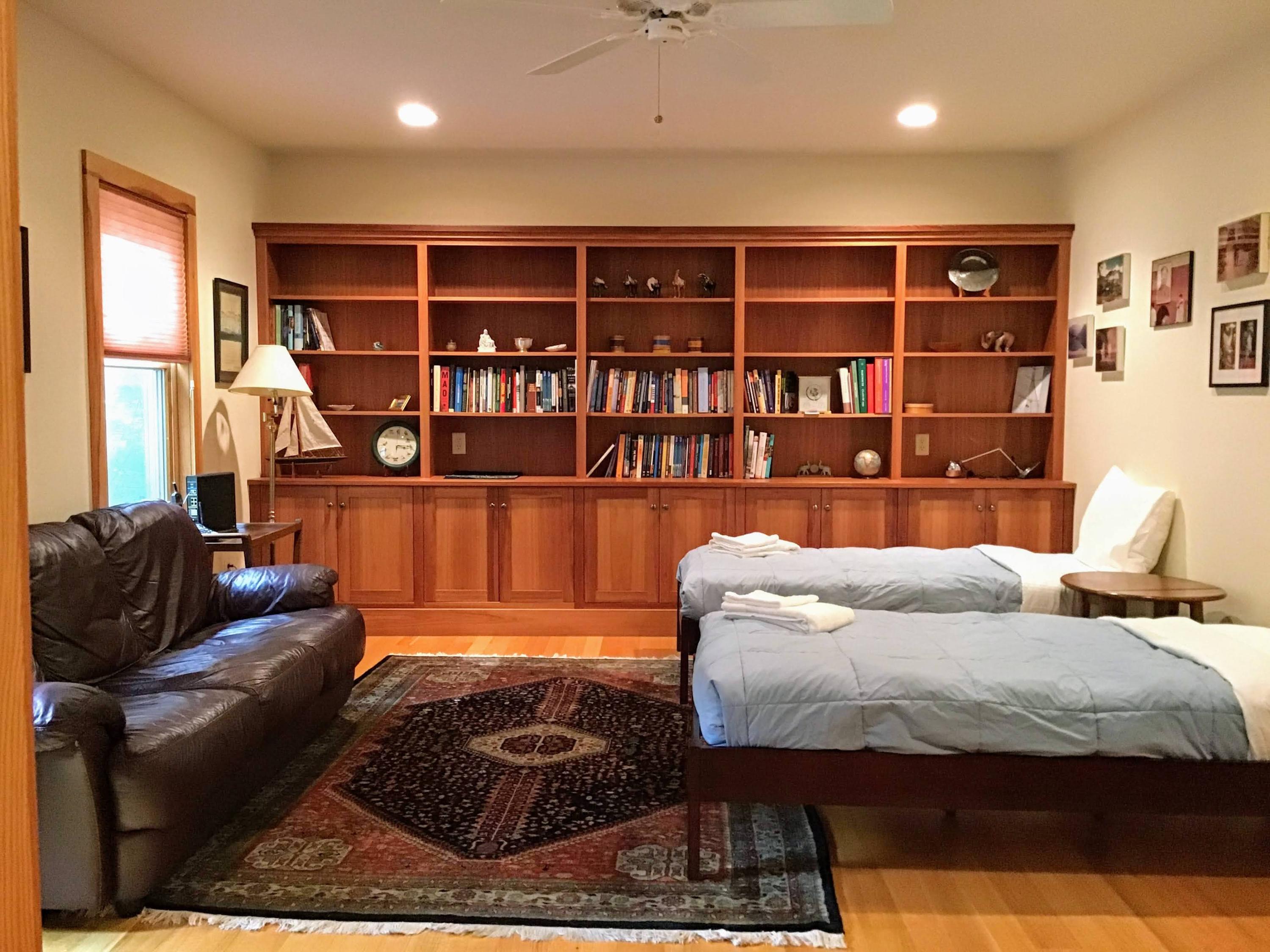 150 Tonset Road Orleans, MA 02653 - Photo 31 of 54 a living room with furniture