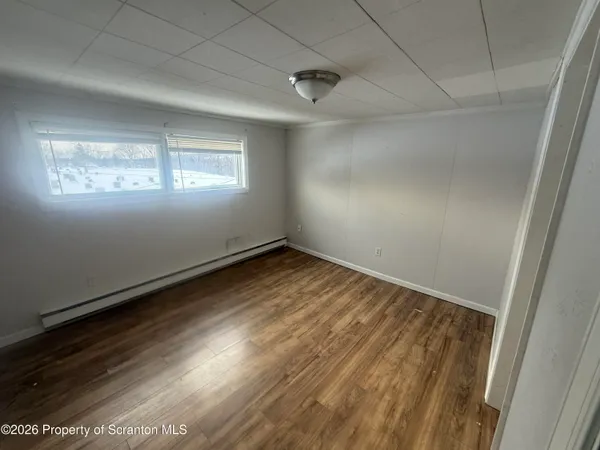 a view of empty room with window