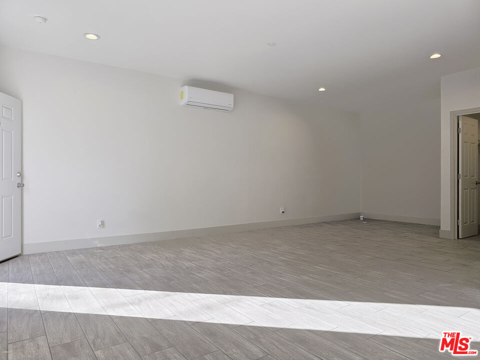 38580 Rancho Los Cerritos Drive, Unit S1 Indio, CA 92203 - Photo 4 of 39 a view of room