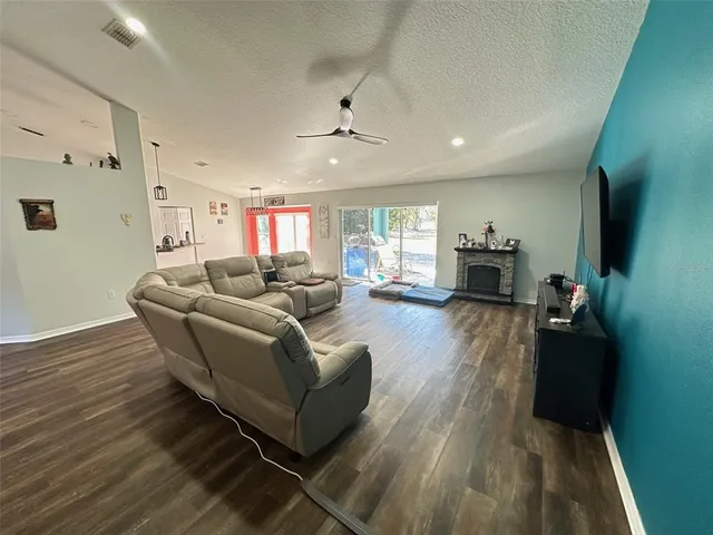 $349,900 | 3090 Southwest Timberlake Road, Dunnellon, FL 34431