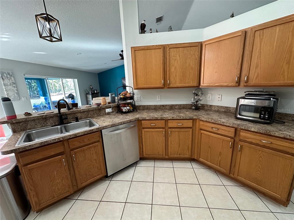 3090 Southwest Timberlake Road Dunnellon, FL 34431 - Photo 5 of 29