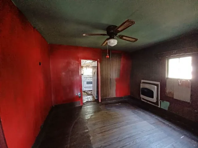 a view of an entryway with sitting area