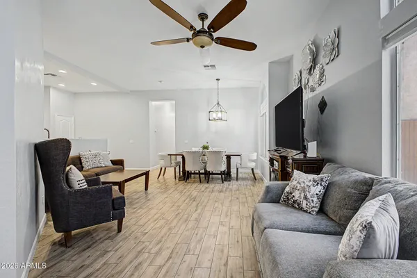 $425,000 | 16817 South 22nd Street, Phoenix, AZ 85048