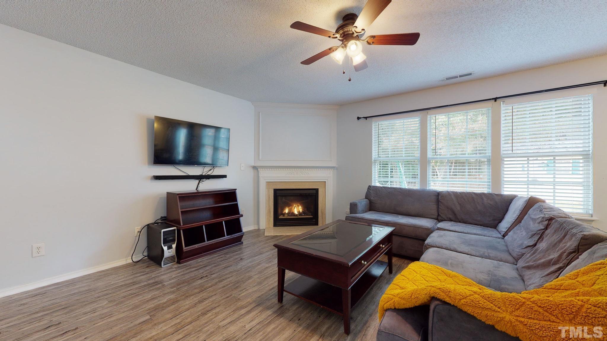4505 Bekonscot Avenue Raleigh, NC 27604 - Photo 6 of 25 Gallery Image 6