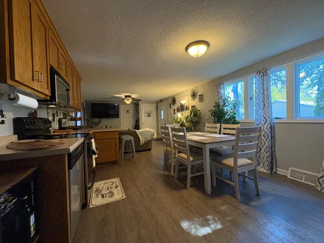 $150,000 | 135 5th Avenue Northwest, Elgin, MN 55932