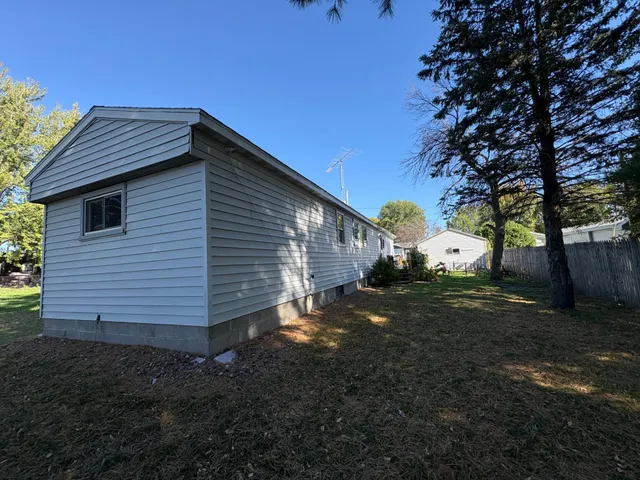 $150,000 | 135 5th Avenue Northwest, Elgin, MN 55932