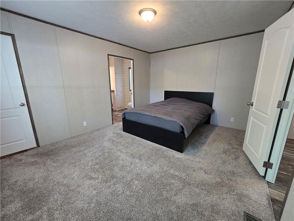 623 Falls Church Road Imperial, PA 15126 - Photo 13 of 30