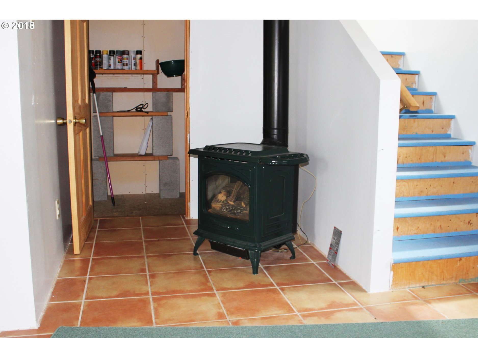 1075 Maple Sumpter, OR 97877 - Photo 6 of 8 a picture of a room with gym equipment
