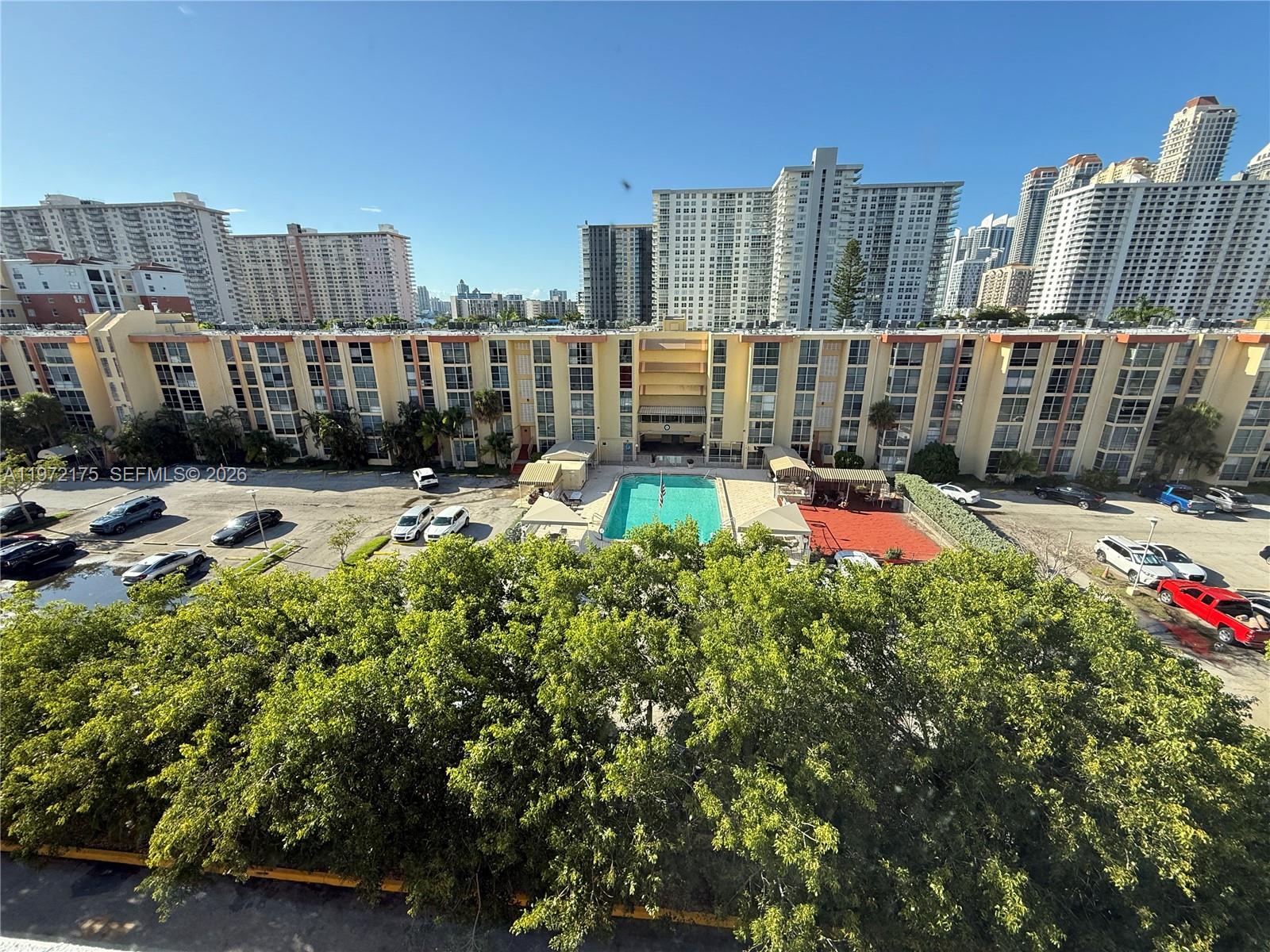 17145 North Bay Road, Unit 4613 Sunny Isles Beach, FL 33160 - Photo 25 of 32