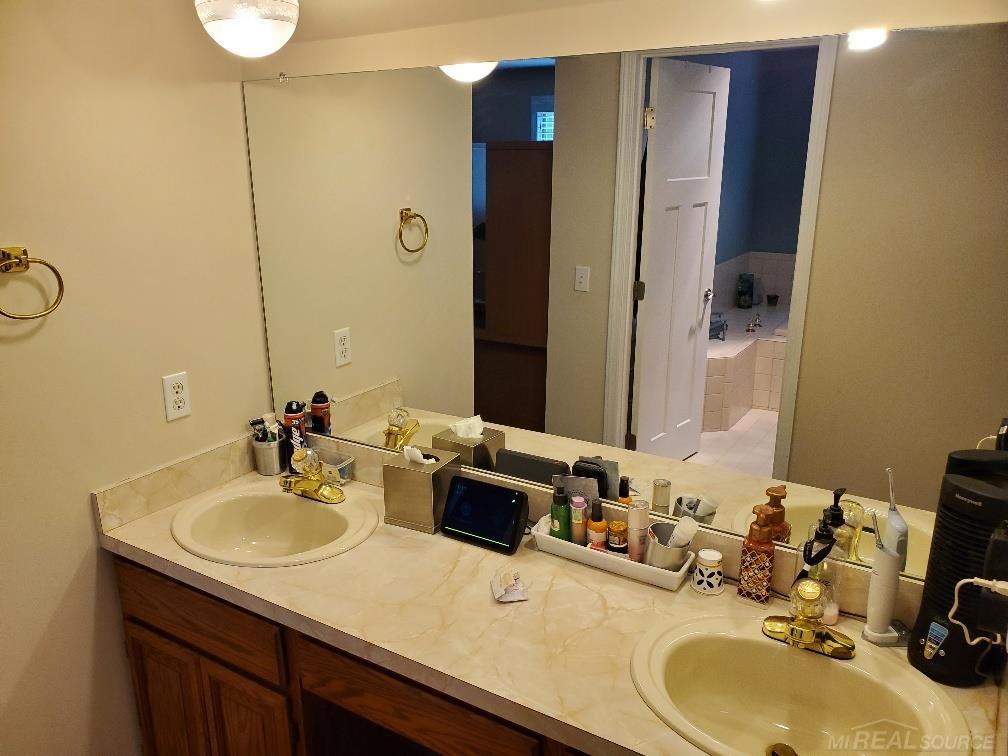48164 Sugarbush Road Chesterfield, MI 48047 - Photo 46 of 59
