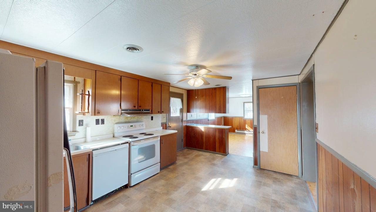 150 Hannas Road Romney, WV 26757 - Photo 8 of 37 Gallery Image 8
