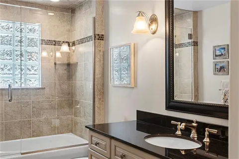 $500,000 | 4935 Field Acres Drive, Gibsonia, PA 15044