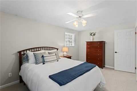 $500,000 | 4935 Field Acres Drive, Gibsonia, PA 15044