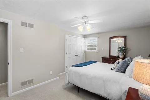 $500,000 | 4935 Field Acres Drive, Gibsonia, PA 15044