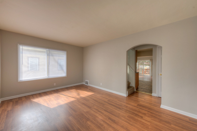 18514 Ridgewood Avenue Lansing, IL 60438 - Photo 6 of 22