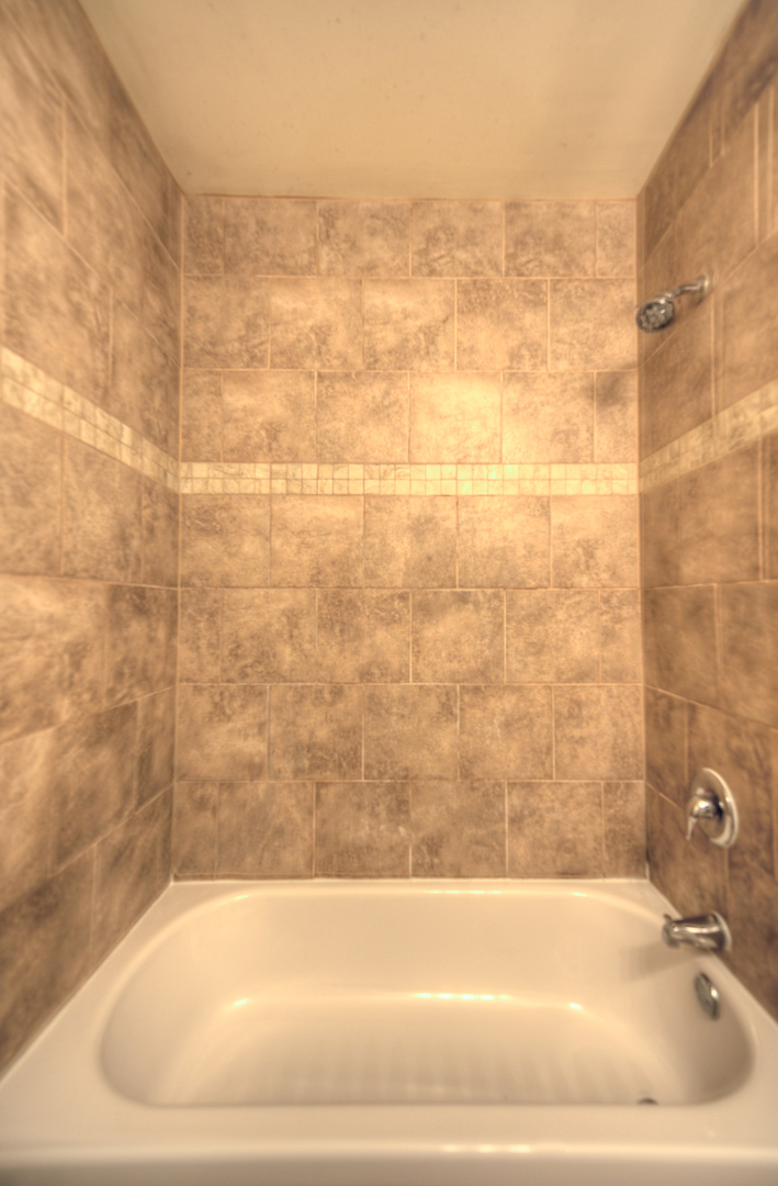 18514 Ridgewood Avenue Lansing, IL 60438 - Photo 10 of 22