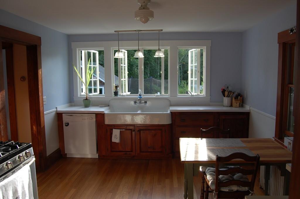 688 Smith Neck Road Dartmouth, MA 02748 - Photo 11 of 38