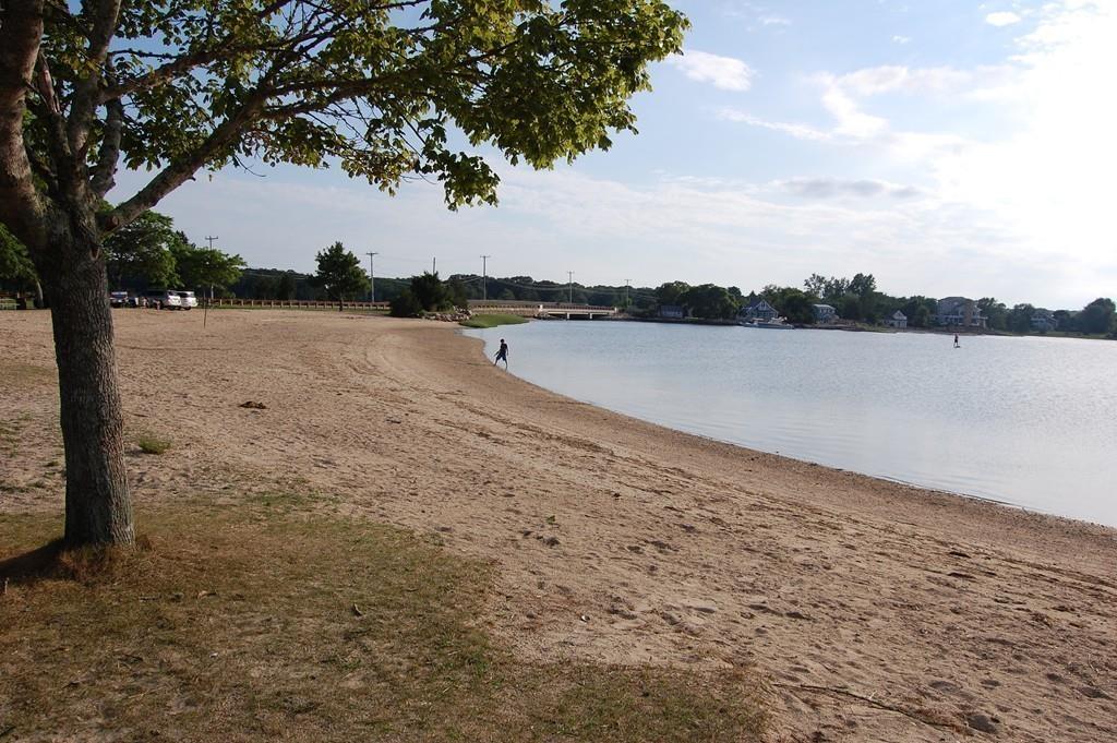 688 Smith Neck Road Dartmouth, MA 02748 - Photo 28 of 38