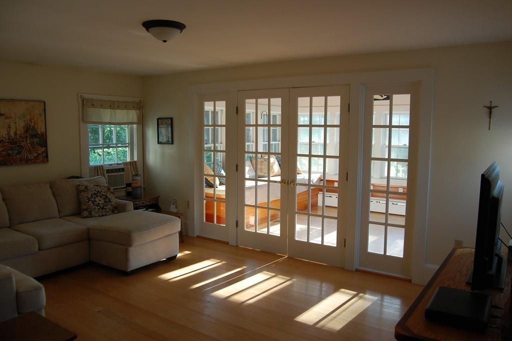 688 Smith Neck Road Dartmouth, MA 02748 - Photo 5 of 38