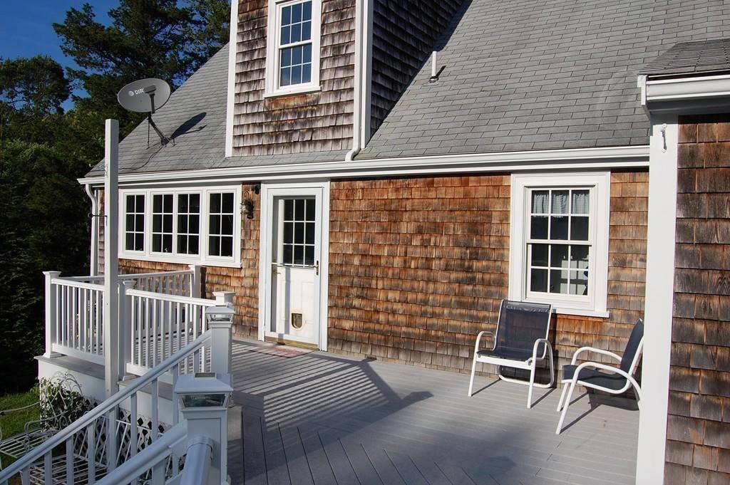 688 Smith Neck Road Dartmouth, MA 02748 - Photo 8 of 38