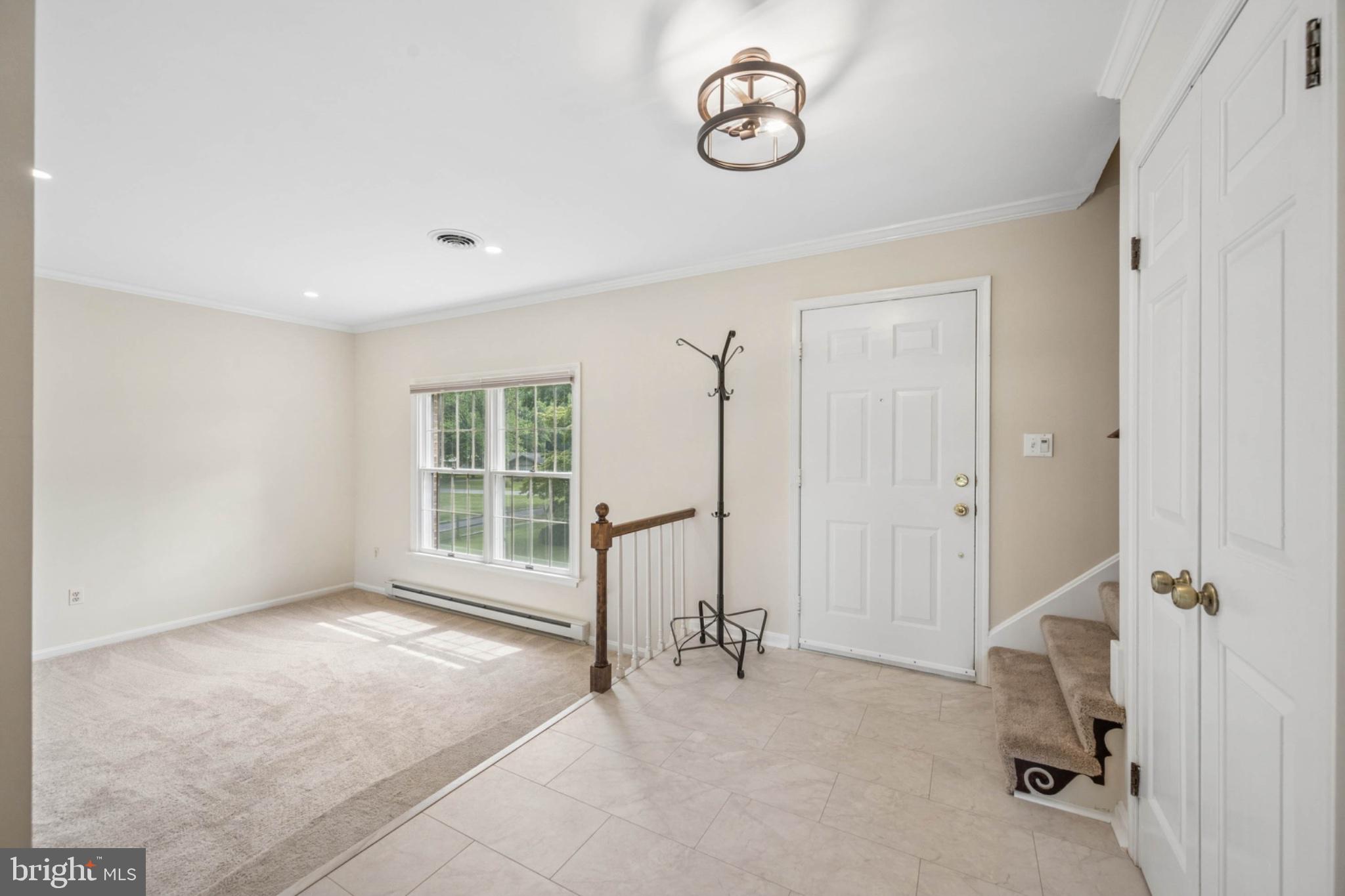 24513 Hanson Road Laytonsville, MD 20882 - Photo 20 of 58 Welcoming entryway with natural light.