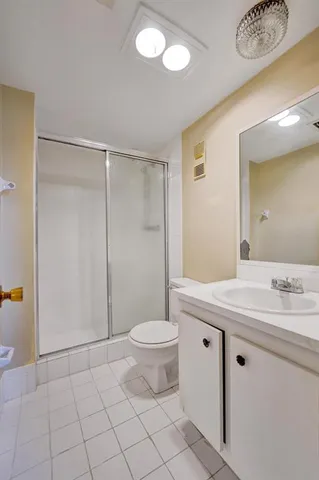 $190,000 | 9440 Poinciana Place, Unit 109, Davie, FL 33324