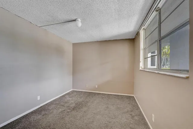 $190,000 | 9440 Poinciana Place, Unit 109, Davie, FL 33324