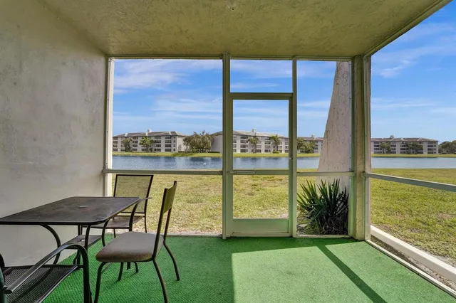 $190,000 | 9440 Poinciana Place, Unit 109, Davie, FL 33324