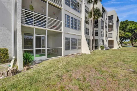 $190,000 | 9440 Poinciana Place, Unit 109, Davie, FL 33324