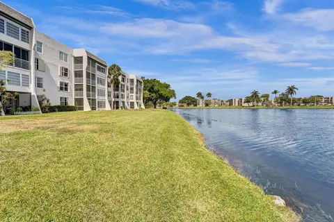 $190,000 | 9440 Poinciana Place, Unit 109, Davie, FL 33324