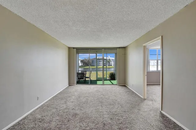 $190,000 | 9440 Poinciana Place, Unit 109, Davie, FL 33324