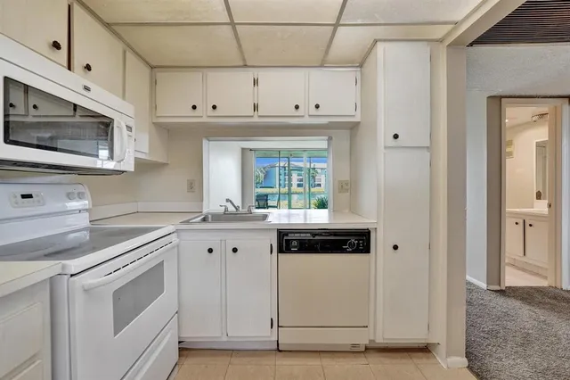 $190,000 | 9440 Poinciana Place, Unit 109, Davie, FL 33324