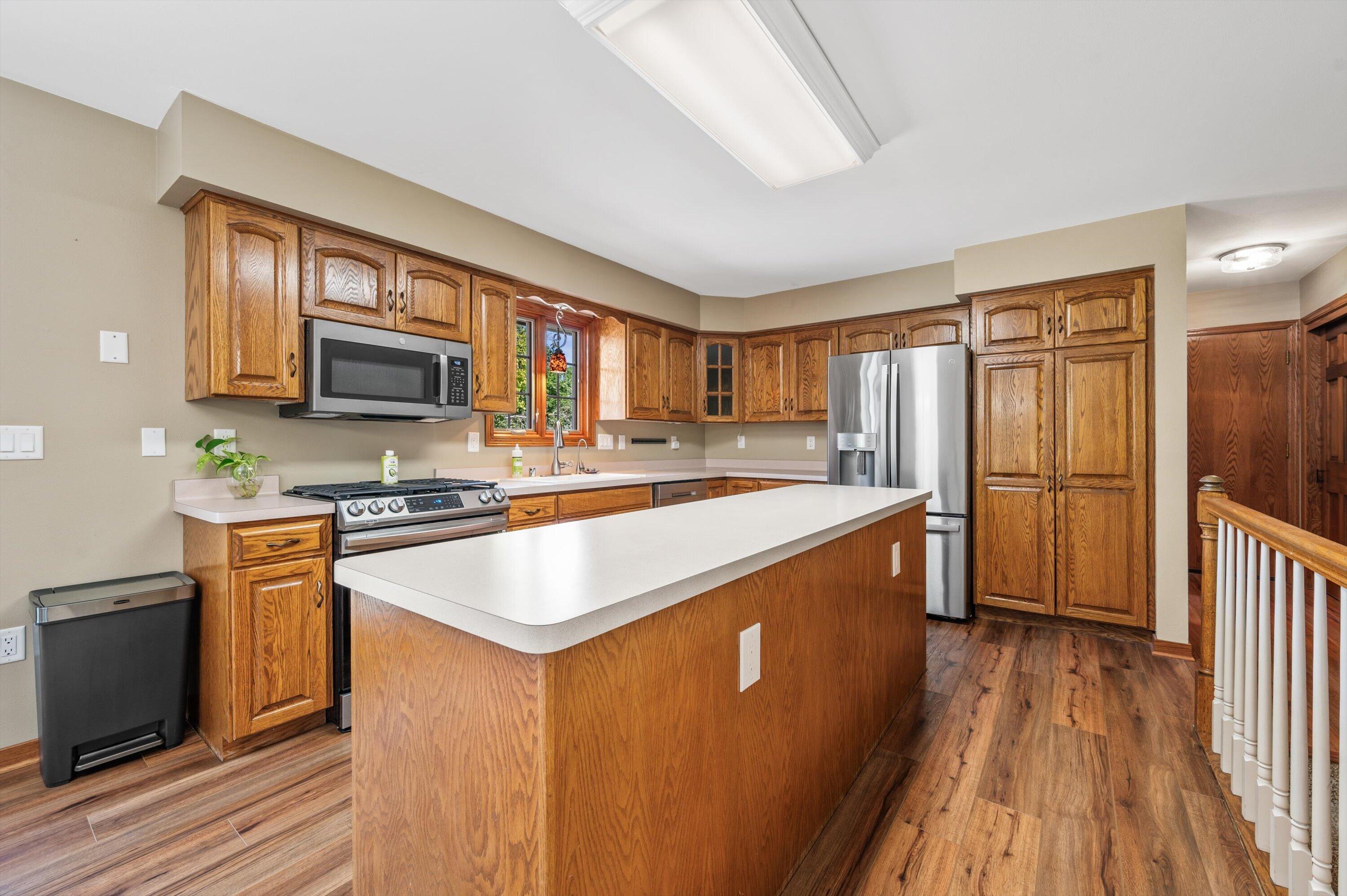 2803 Ridgeline Circle Waukesha, WI 53188 - Photo 9 of 38 View into Kitchen