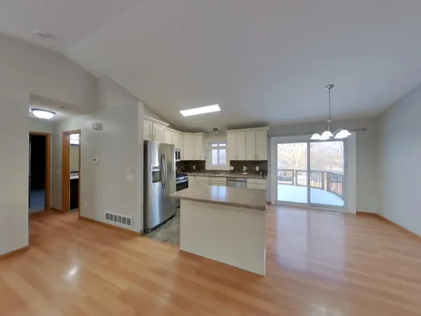 $2,799 | 3967 156th Street West, Rosemount, MN 55068