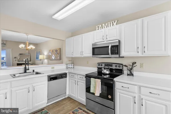 $429,999 | 30381 Crowley Drive, Unit 318, Ocean View, DE 19970