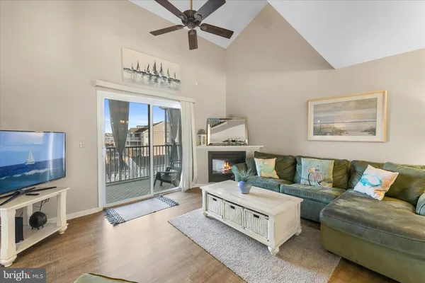 $429,999 | 30381 Crowley Drive, Unit 318, Ocean View, DE 19970