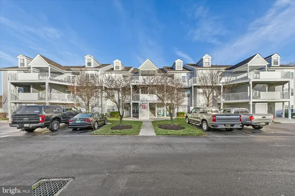 $429,999 | 30381 Crowley Drive, Unit 318, Ocean View, DE 19970