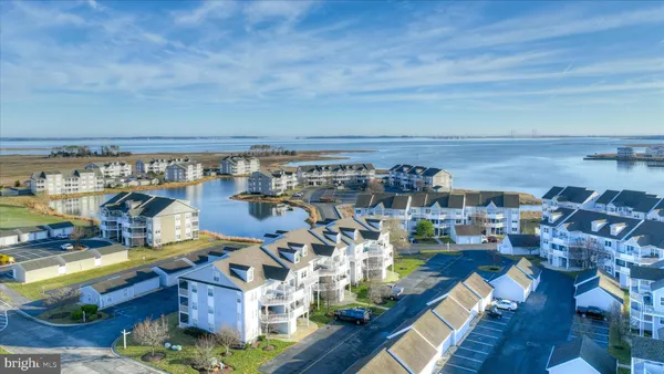 $429,999 | 30381 Crowley Drive, Unit 318, Ocean View, DE 19970