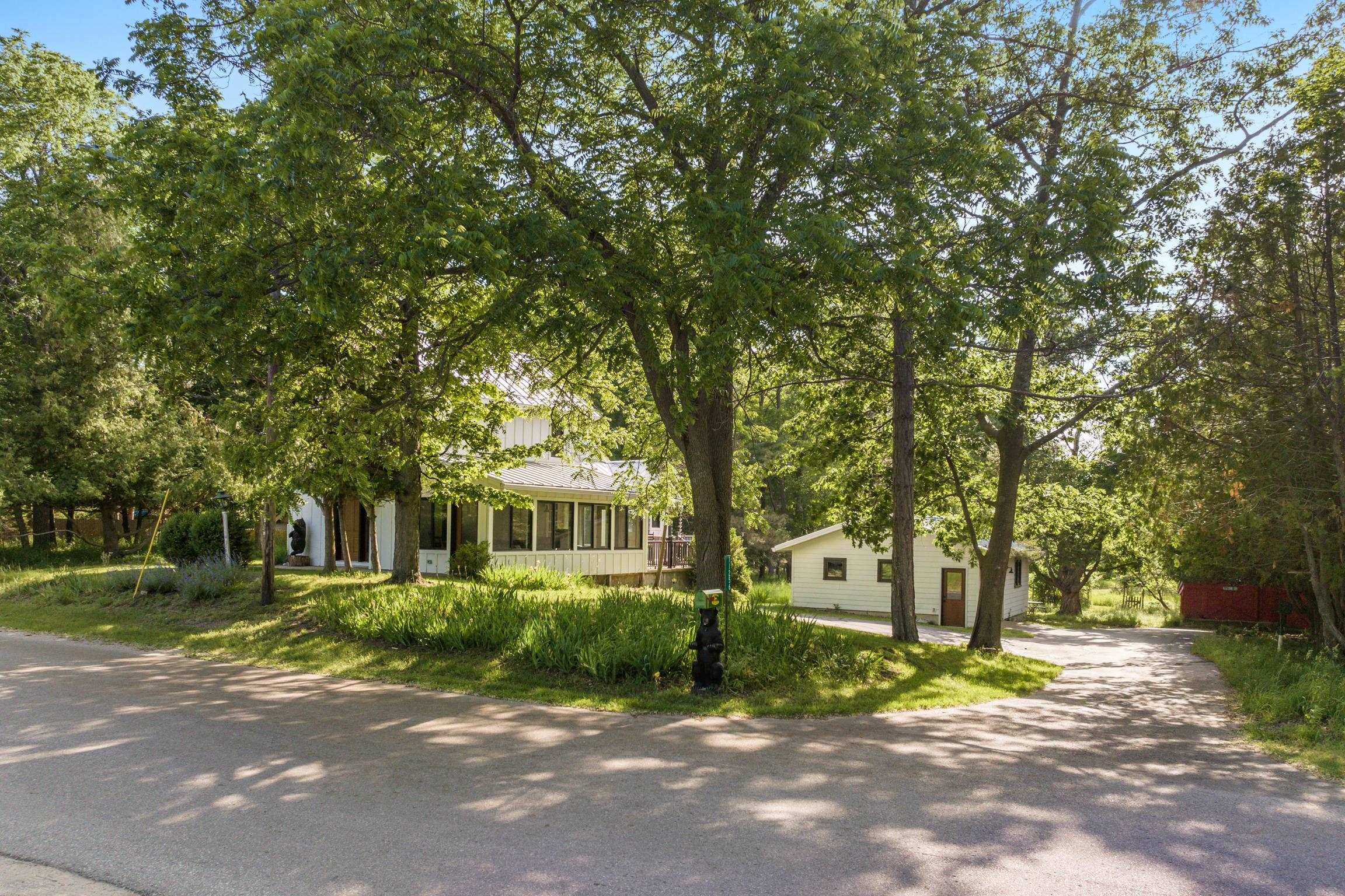 11256 South Lacore Road Empire, MI 49630 - Photo 3 of 55