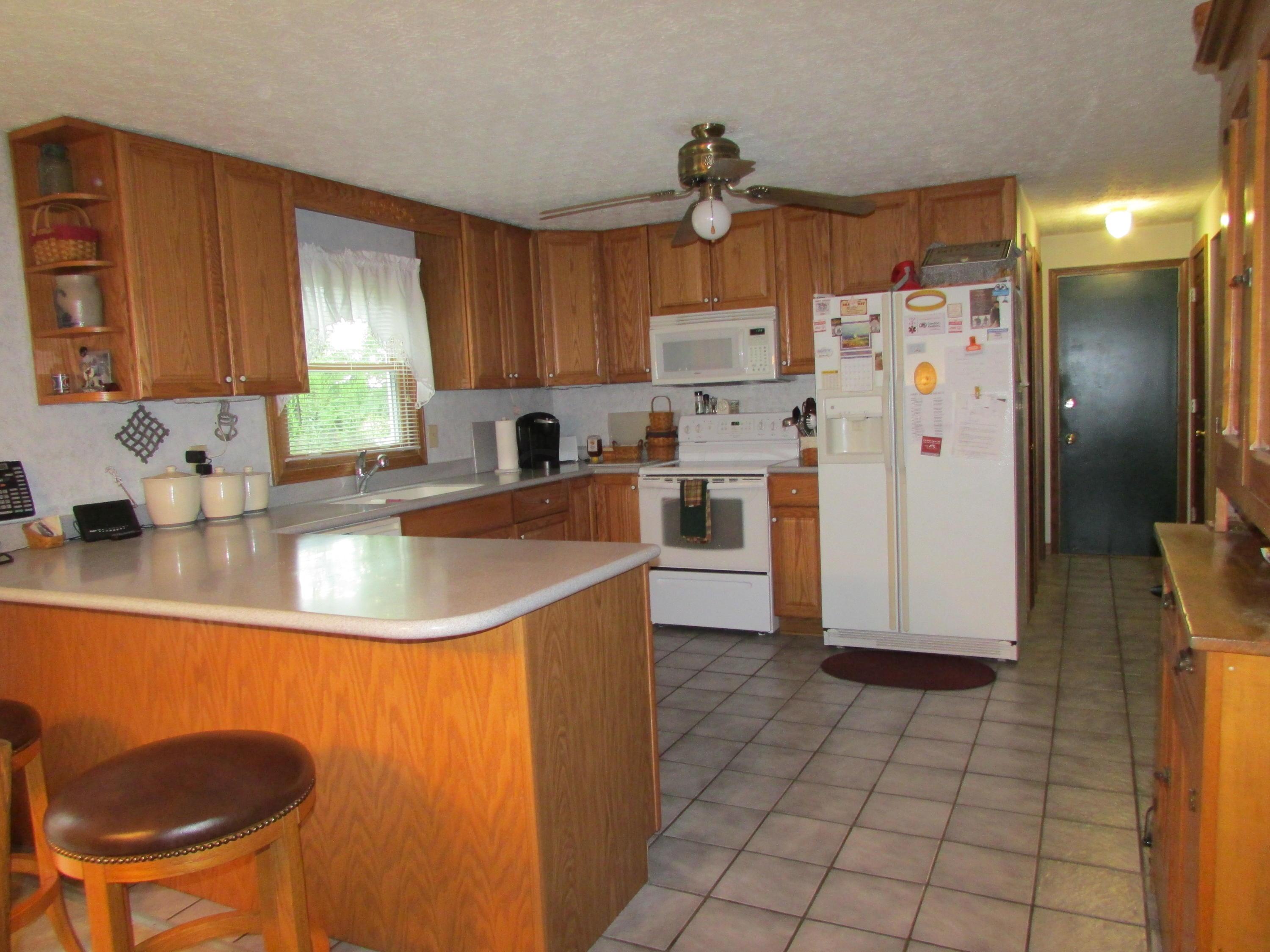 705 Amity Road Galloway, OH 43119 - Photo 12 of 25 Gallery Image 12