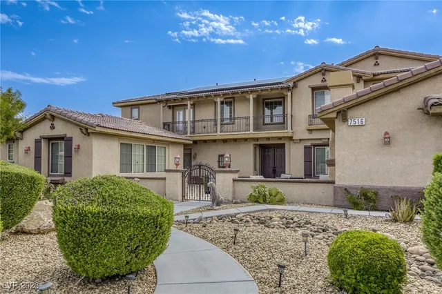 $1,389,900 | 7516 Via Fiorentino Street, Las Vegas, NV 89131