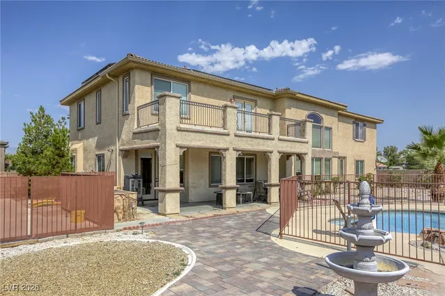 $1,389,900 | 7516 Via Fiorentino Street, Las Vegas, NV 89131